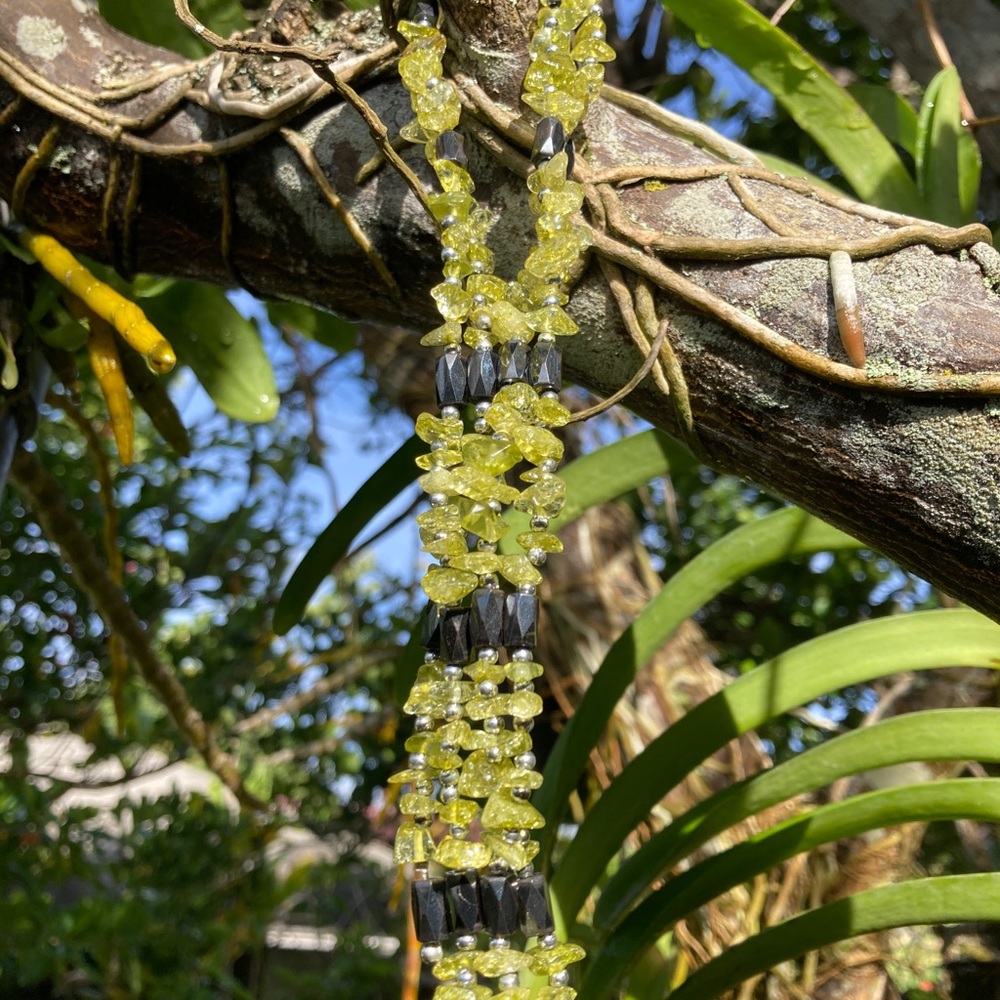 Womens’ Magnetic Hematite strand